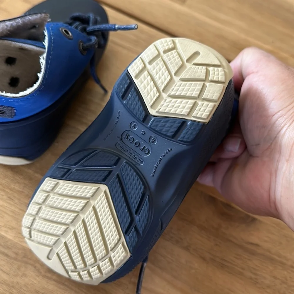 CROCS Blitzen convertible rainboots